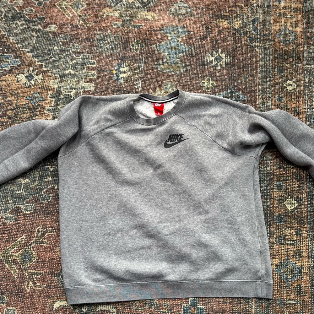 Vintage Nike Classic Gray Crewneck Sweater; fits like men’s s; worn